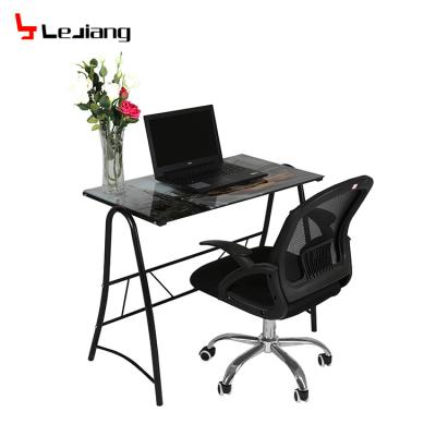 China 2017 eco-friendly cheap price with latest design computer table for sale for sale