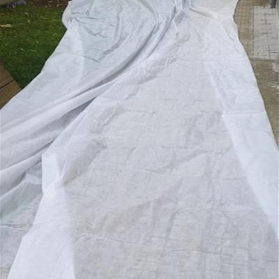 China 1.2oz Breathable 10Ft x 50Ft Row Cover Fabric Frost Floating Protection,Winter Frost Cover Antifreeze Jacket Warm Cover for sale