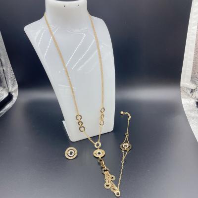 中国 2024 New Waterproof Trendy Stainless Steel Jewelry Sets , 18K Gold ,Luxury Gift, Wholesale 販売のため