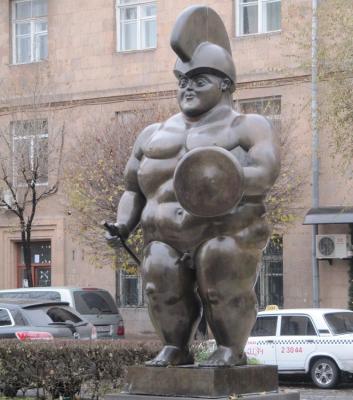 China Professional Custom China Artist Reproduction Roman Warrior Fernando Botero Bronze Statue for sale