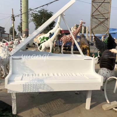 China Outdoor China Garden Modern Art Real Height Piano Sculpture Fiberglass for sale