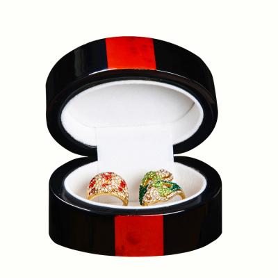 China Beautiful Luxury Customized Wooden Round Ring Box For Ring Jewel Display Storage Jewelry Case Packaging Factory Wedding Mens Womens for sale