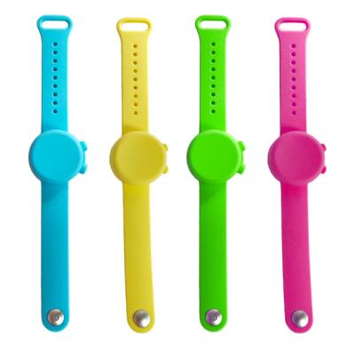 China Other Fashion Trending Portable Durable Lightweight Silicone Sanitier Hand Wristband Sanitization for sale