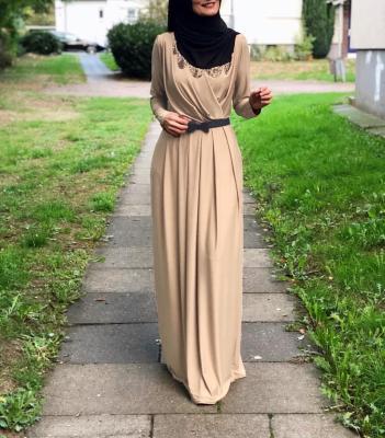 China Simple and elegant factory direct sales Muslim Middle East fashion sweet feeling long dress for sale