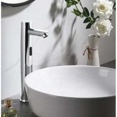 중국 Sense Faucets Bathroom Faucet Deck Mounted Automatic Sensor Water Mixer Free-touch Sensor Bathroom Sink Faucet Faucet 판매용