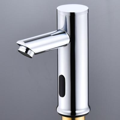 Cina Sense Faucets Brand Copper Water Automatic Hand Sensor Free Infrared DC 220V AC 220V Faucet in vendita