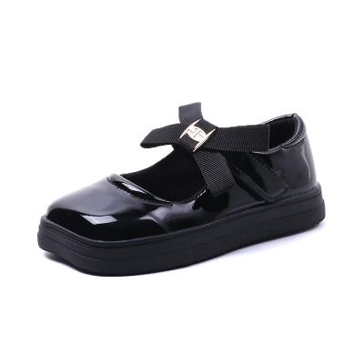 China New Round Girls' Leather Shoes Soft Soled Little Girls Princess Shoes College Children Student Black PerformChildren's Shoes for sale