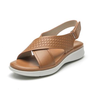 China New Wind Lightweight OEM Summer Adult Fashion For Large Yards Flat Sandals Woman Student Roma Shoes Outdoor Casual Sandals for sale