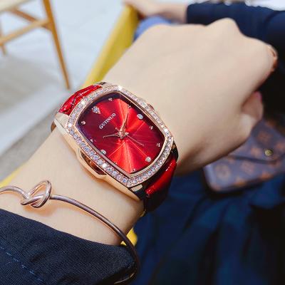 China GUTINUO GT002 Water Resistant Customized Custom Quartz Watches OEM Logo Gold Women Leather Casual Trending Watch for sale