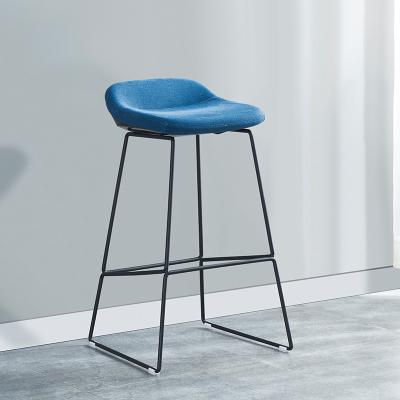 China Family Nordic Creative Modern Minimalist Plastic Restaurant Metal Bar Chair Bar Stool High Stool for sale