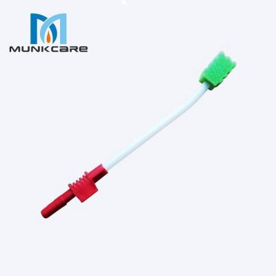 China MUNKCARE Hospital Disposable Suction Swab Oral Cleaning Suction Toothbrush with CE Certificate for sale