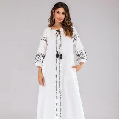 China Viable Fashion Plus Size Women's Dresses Middle East Muslim Embroidery Sheer Cotton And Hemp Dresses for sale