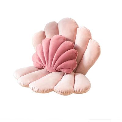 China Antistatic Fine Quality Polyester Knitted Decorative Sea Shell Polyester Cushion Pillow Pillows for sale