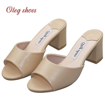 China Durable Cheap Wholesale Canton Low Heel Slippers For Women for sale