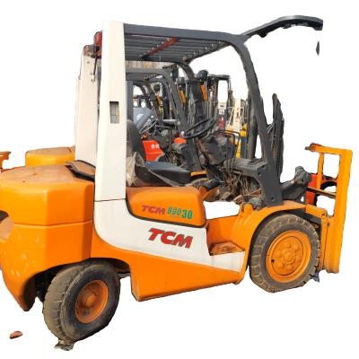 China Hotels Used 3 Ton Forklift TCM FD30 Material Handling Lifting Equipment Truck 3 Three Step Triple Mast Forklifting Machines for sale