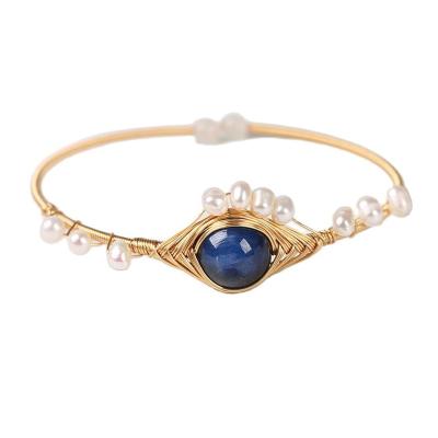 China Feng Shui Hot Selling 14k Gold Plated Gemstone Bracelet Wire Wrap Kyanite Handmade Crystal Adjustable Bracelets For Women for sale