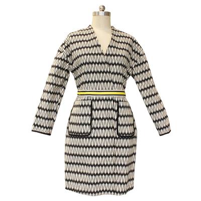 China Custom Geometric Yarn Dye Anti Shrink Jacquard Long Sleeve Coat Women Dresses Long Sleeve for sale