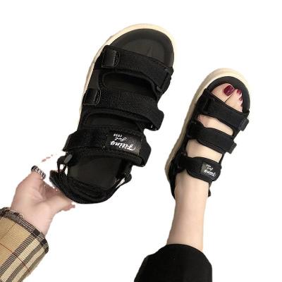 China Hot Selling Fashion Trend Ladies Slippers Outdoor Black Loofed Unisex Casual Fashion And Sandal Shoes Couple Slippers Ladies Men for sale