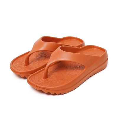 China Anti-Smell Shoes Women Slippers Metal Buckle Ladies Sandals Flat Outdoor Beach Comfort Slide Gold Chain Soft Sandals for Women and Ladies for sale