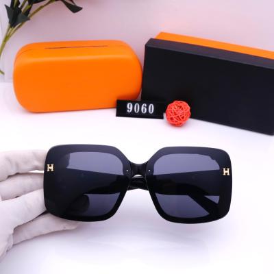 China Anti UV400 Polarized Retro Retro Sunglasses Women Luxury Designer Gafas de Sol Fashionable Famous Brands Sun Glasses for sale