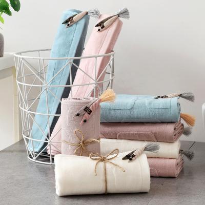 China Sustainable Hand Towels For Bathroom Set 4 Piece Cotton Bath Towel Soft Highly Absorbent Face Towel For Adults And Children for sale