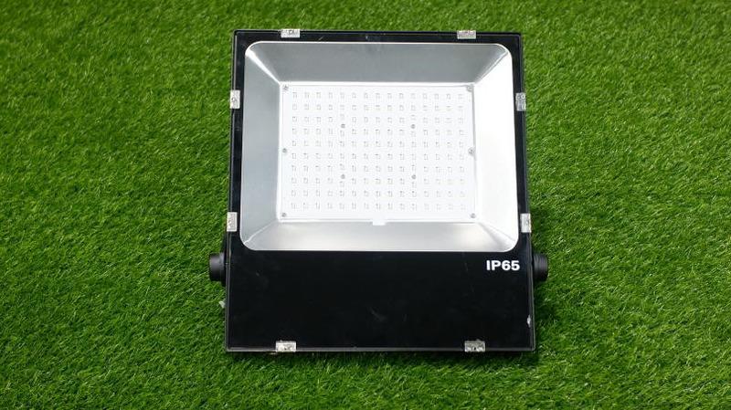 검증된 중국 공급업체 - Shenzhen Lux Lighting Co., Ltd.