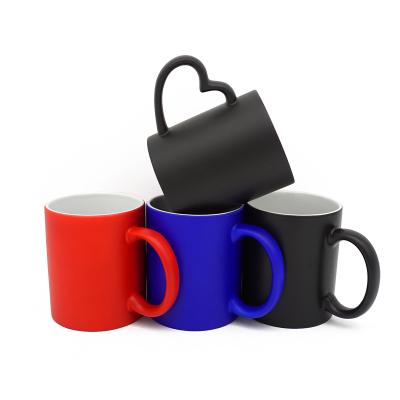 China Custom Sublimation Beer Coffee Mugs 11oz Viable Color Heat Blue Magic Photo Black Color Changing Mugs for sale