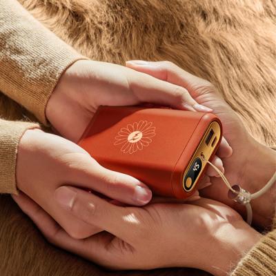 China 10000mAh DC 5V USB Hand Heating Fast Charging Warmer for sale