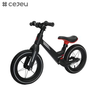 中国 Baby's Balance Bike for 1-3 Year Old, Toddler Bike Ride On Toy Baby Walker for Boys Girls as Gifts 販売のため