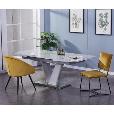 China Good Quality Extendable Dining Room Furniture Modern Dining Table Set Wooden Dining Table and Chairs for sale