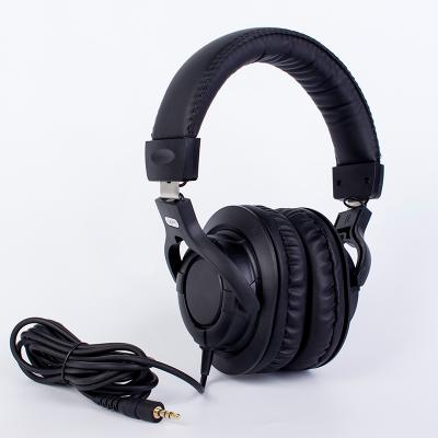 China Excellent Sound Isolation Professional Recording Studio Customize Monitor Headphone Wired Stereo Headphones Noise Canceling For CDJ Mixer Computer for sale