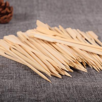 China Heat Resistance Disposable Flat Bamboo Kebab Stick Skewer Outdoor Different Size Eco Bamboo Flat Skewer Barbecue for BBQ for sale