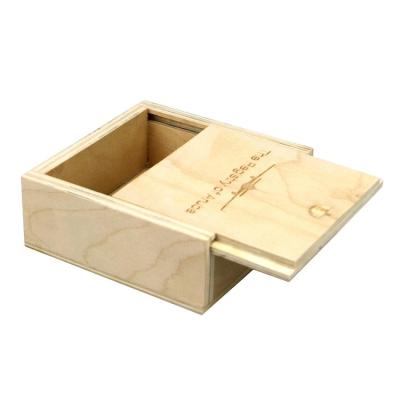 China Custom Made Handmade Wooden Pine Box Bamboo Solid Wood Storage Box Gift for sale