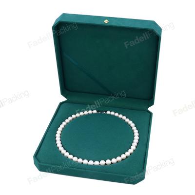 China Luxury Velvet Fadeli Gift Jewelry Packaging Boxes For Wedding Ring Necklace Bracelet Packaging Custom Logo Jewelry Dark Green Velvet Box for sale