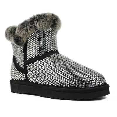 China 2022 fashion trend pendant short tube sheepskin winter ankle waterproof warm snow boots for women for sale