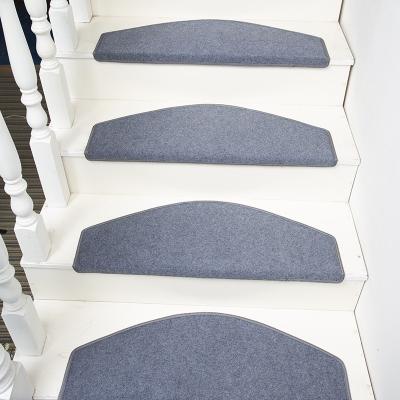 China Washable Dust and Anti Slip Staircase Carpet Carpet Stair Tread for Children and Pets for sale