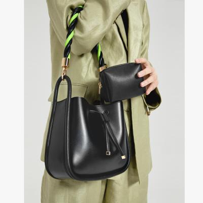 China Fashion new Korean version of the mother image bucket bag fashion all-match ladies single shoulder bag with drawstring for sale