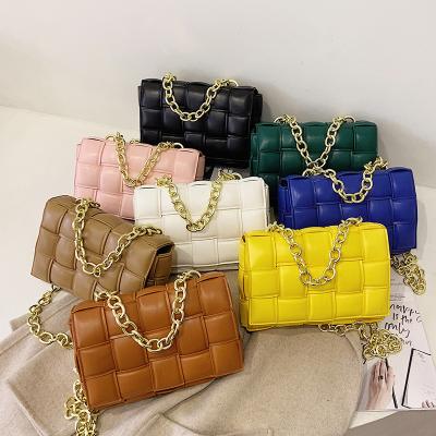 China Handwoven Luxury Designer Private Label Latest Trends Fashionable Women Handbags And Clips 2022 Side Bags For Girls Shoulder Lady for sale