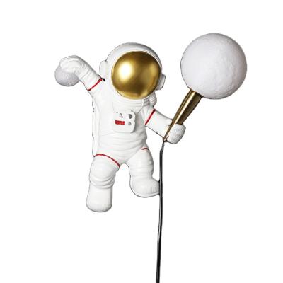 China Popular Resin Model Wall Light Resin Astronaut Night Model Light For Babies Kids Room Wall Light for sale