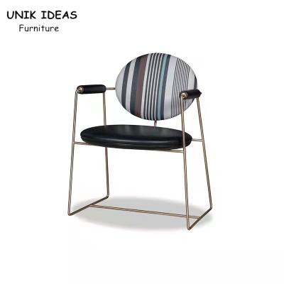 China Het Kader van het roestvrij staalmetaal het Dineren Stoelen met Wapens Minimalistische 66x57x83cm Te koop