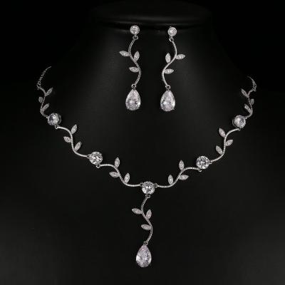 China FASHIONABLE Branch Pendant Tree Temperament Jewelry Set Silver Zircon Necklace Earring Jewelry Set For Weddings for sale