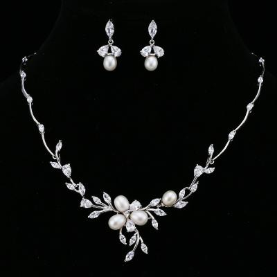 China FASHION Pearl Bridal Chain Zircon Bridal Necklace Set Necklace Set Jewelry Women Zirconia Jewelry Set for sale