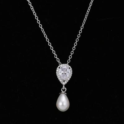 China New Charming Elegant Water Drop Tasty Necklace Inlaid Big Zircon Freshwater Pearl Pendant Necklace for sale