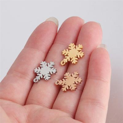 China High Quality Polish DIY Stainless Steel Mirror Christmas Snowflake Necklace Jewelry Pendant Accessories for sale