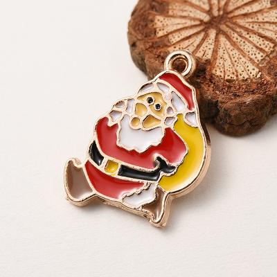 China TRENDY Christmas Decorative Pendants and Dangle Accessories Santa Claus Custom Charms 18K Gold Jewelry Pendant for sale