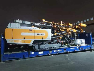 China Advanced 600 N.m Maximum Torque Rock Drill Rig With 33 M3 / Min Air Compressor for sale