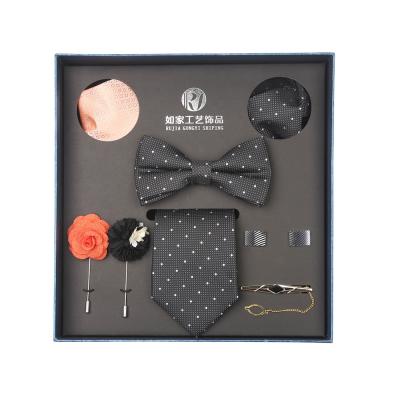 China a set of 7 pcs polka dot polyester tie pocket square gift box novelty men set 145*7.5cm (57*2.9