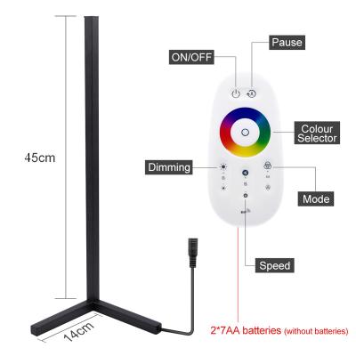 China Luz de la esquina llevada simple negra del Smart Home de la lámpara de pie del RGB de la lámpara de pie de la esquina del dormitorio en venta