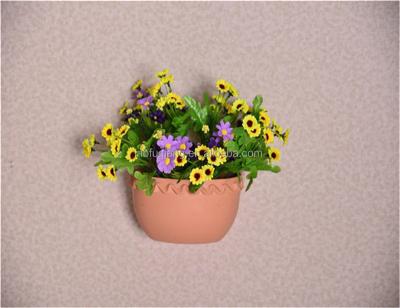 China Decorative Plastic Round Flower Pot Wall Flower Plant Half Round Pot for sale