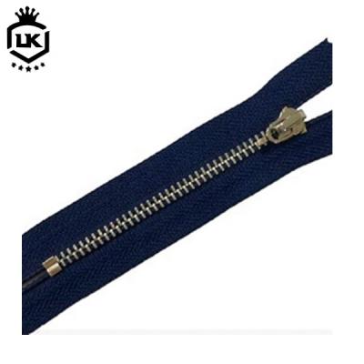 China LanKe Durable Nylon Zipper 3# 5# 7# 8# 10# Nylon Zipper Roll , Long Zipper Chain for sale